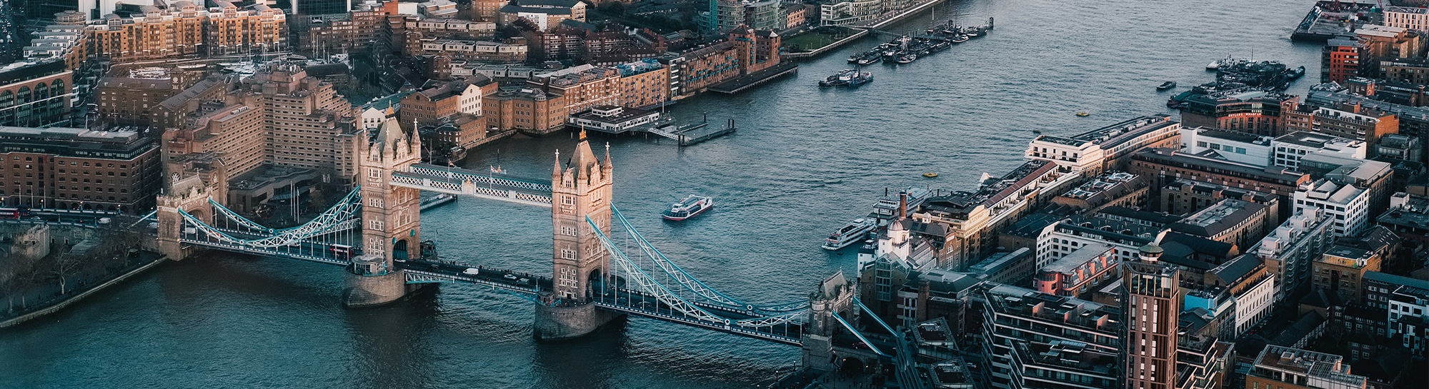 Pakket verzenden naar Engeland: praktische handleiding voor webshops