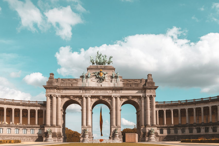 Versand nach Belgien: Monument