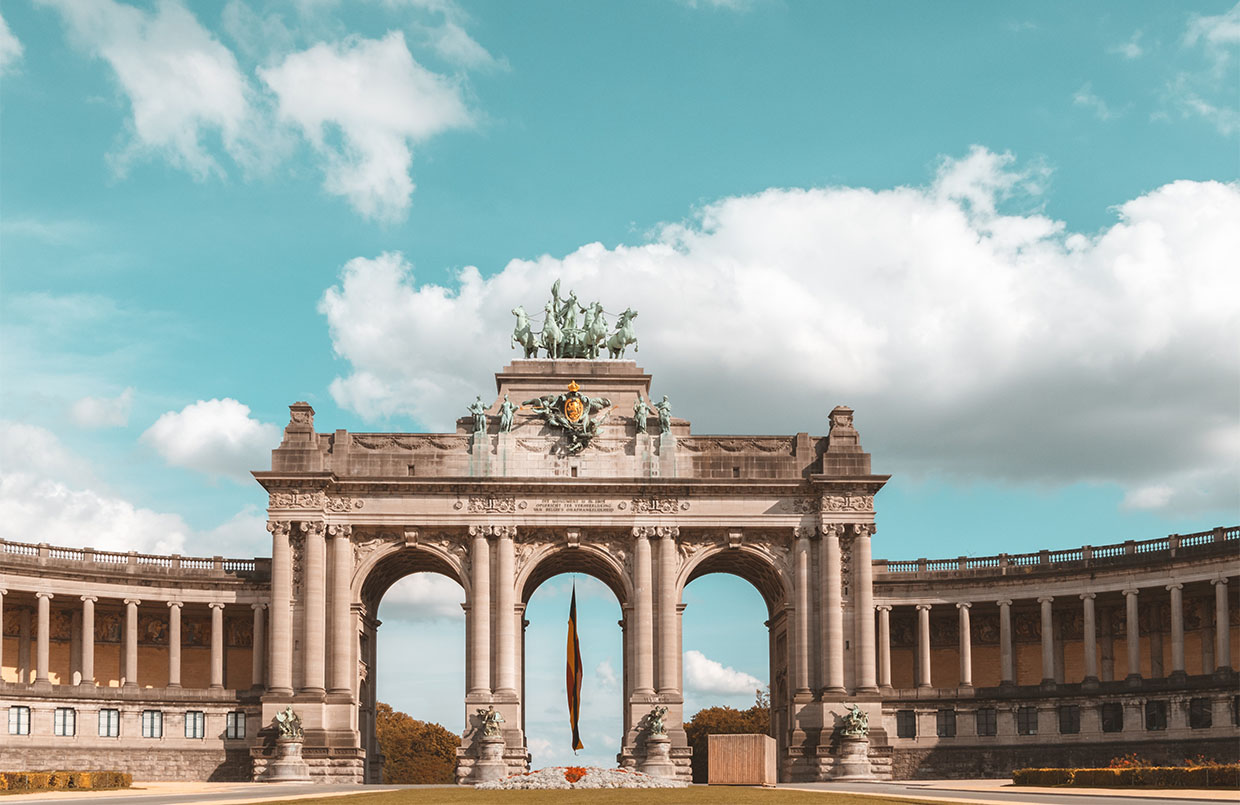 Versand nach Belgien: Monument