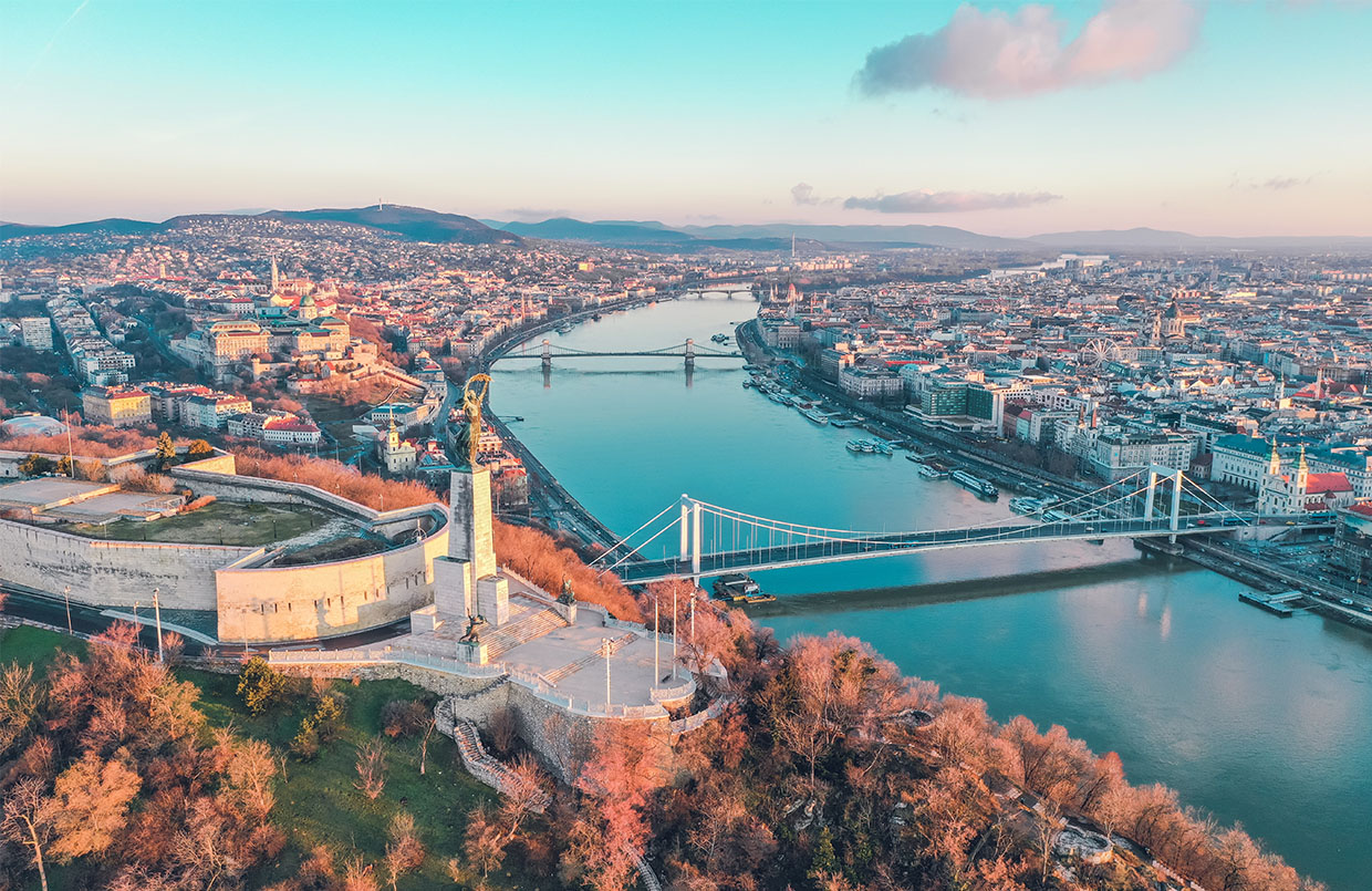 Versand nach Ungarn: Skyline Budapest