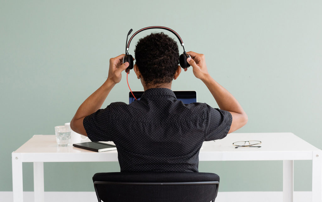 customer service logistics