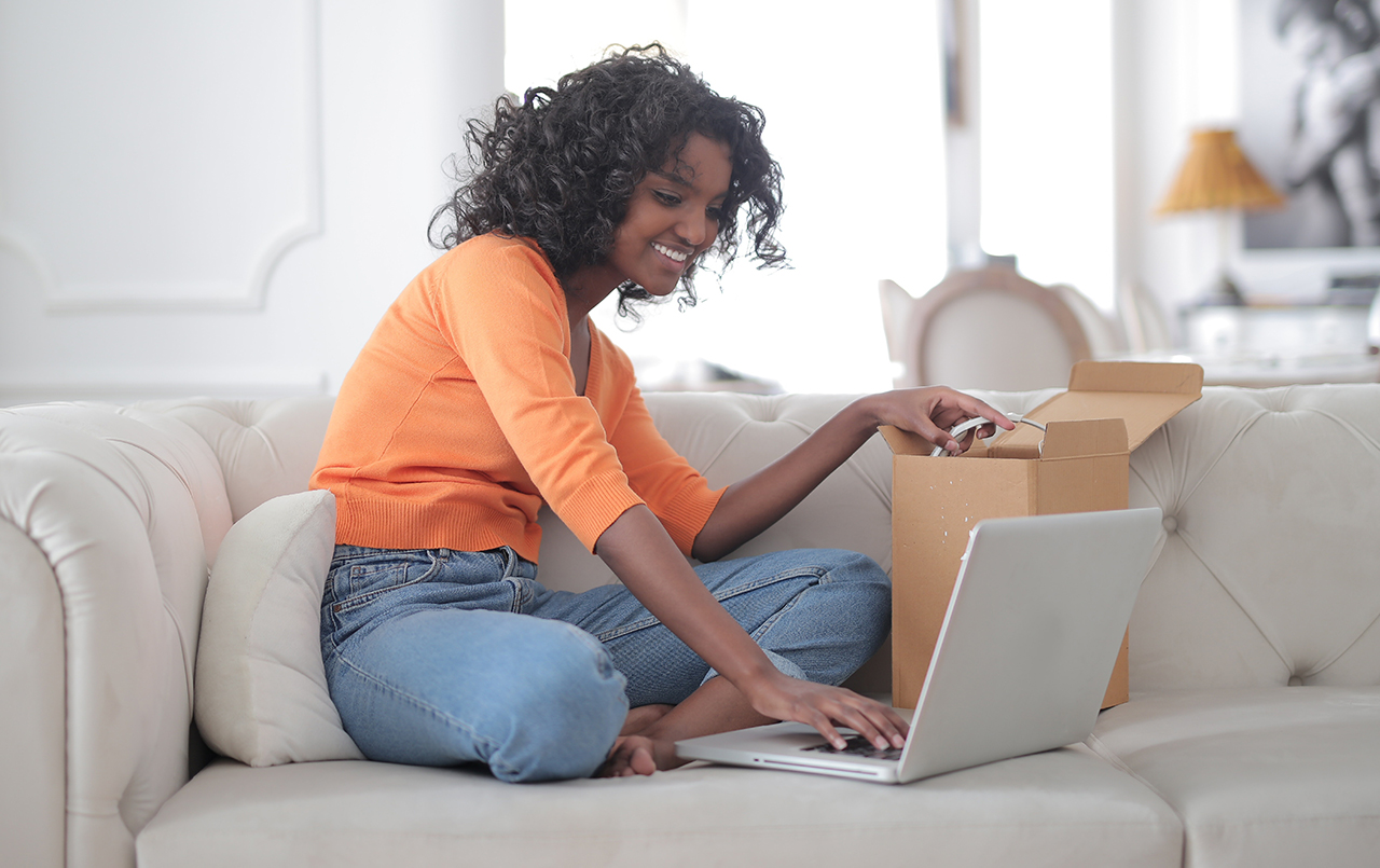 Customer Service Logistics 6 Tips to Improve Your Strategy